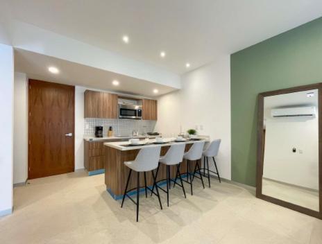 Urban Towers Playa Del Carmen Apartment Екстериор снимка